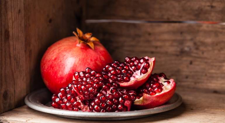 Granada, la súper fruta antioxidante que podría destruir células de covid-19.